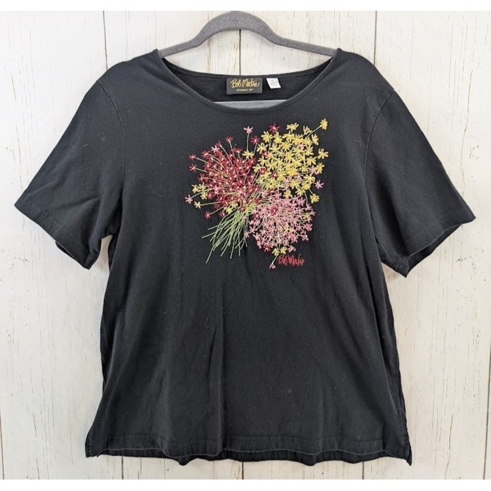 Bob Mackie Size Large Black  Floral‎ Embroidered Short Sleeve Top